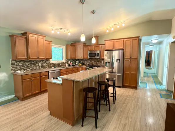 9023 Jupiter Dr, Anchorage, AK 99507