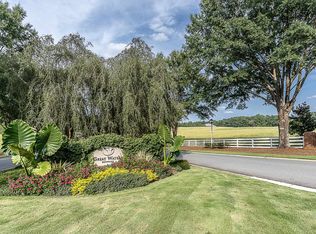 164 Reynolds Dr #124, Eatonton, GA
