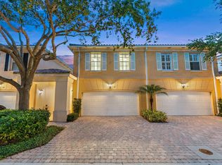 17 Oakleaf Ct, Tequesta, FL 33469
