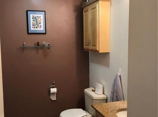 16 Lindstrom Rd APT 5, Stamford, CT 06902