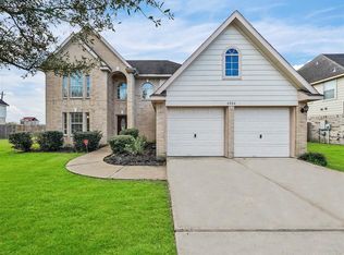 4004 Parry Dr, Pearland, TX 77584