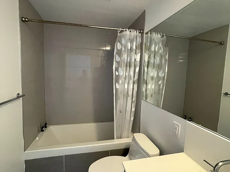 50 Charles St E #1102 — Photo 7