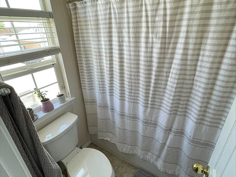 7412 Peregrine Rd NE — Photo 24