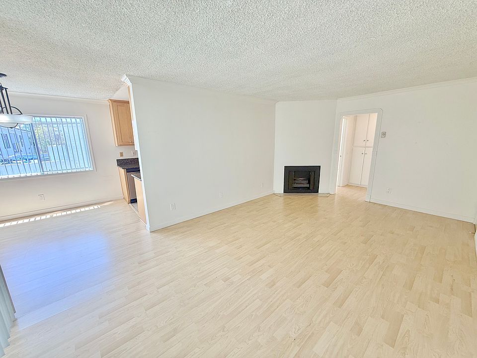Living Room & Dining Area