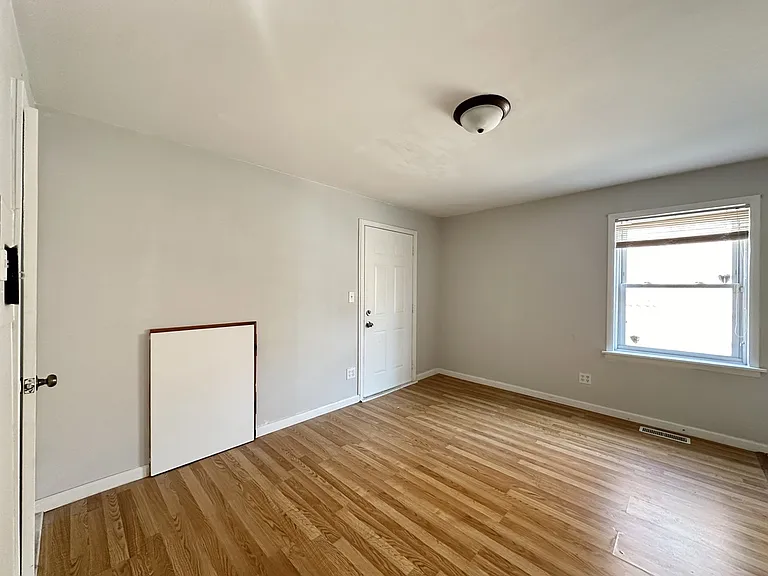 2458 N Clybourn Ave #R2 — Photo 10