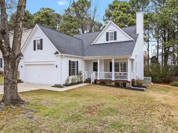 610 Wakehurst Dr, Cary, NC 27519