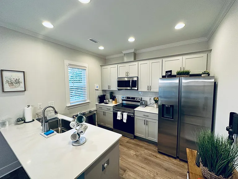 1002 Linwood Ave — Photo 13