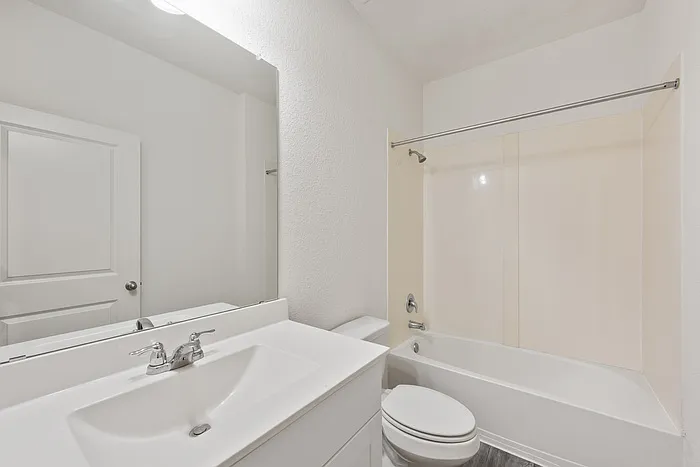 19507 Cloudy Bay Dr — Photo 8