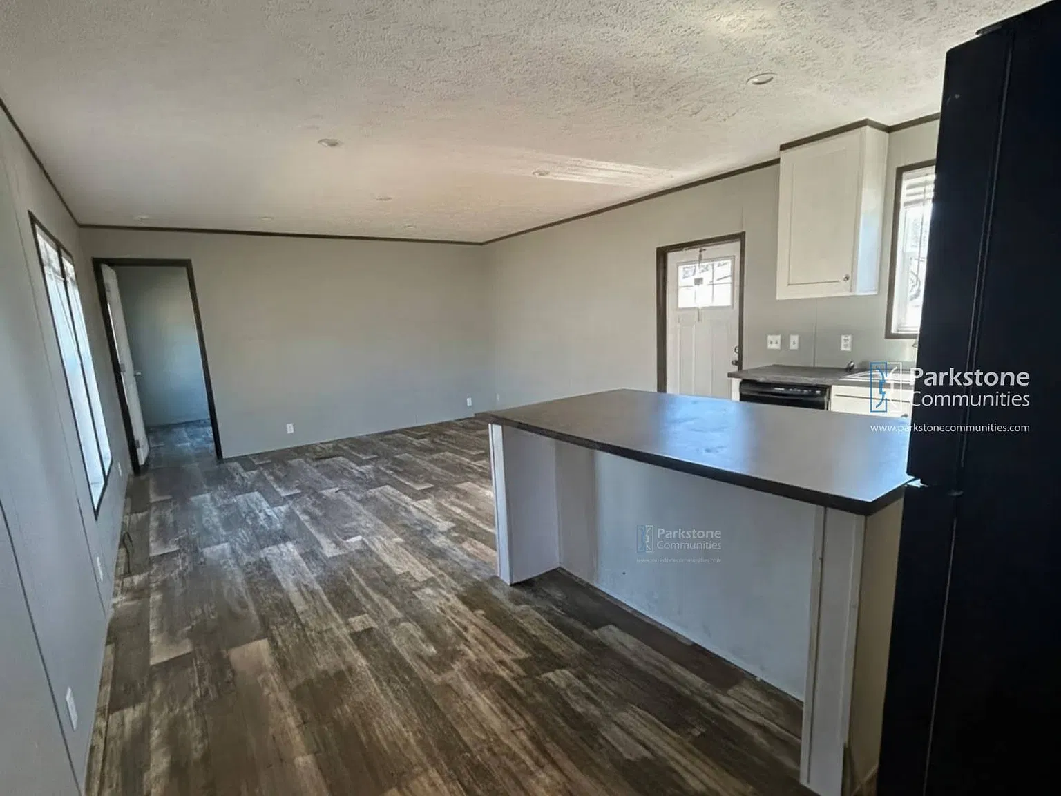 3 bed, 2.0 bath, $999 — Photo 4