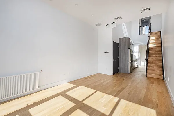 Rented by Bold New York | media 15