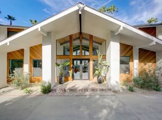 4915 Winnetka Ave, Woodland Hills, CA 91364