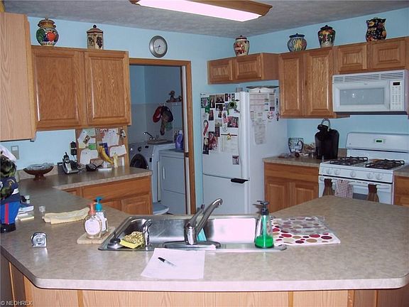 5th image of 7337 Glengary Dr
