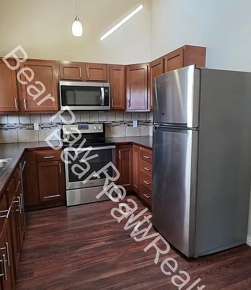 322 Hacienda Ct — Photo 4