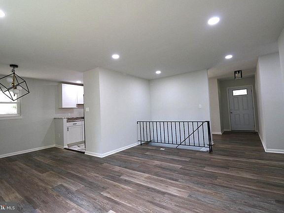 5th image of 8917 2nd St