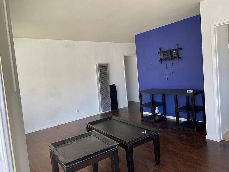 2325 Stearnlee Ave — Photo 6