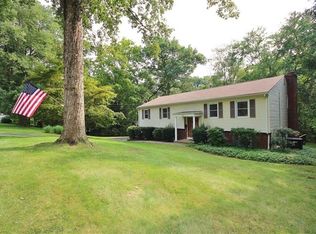 16 River Rd, Suffern, NY 10901