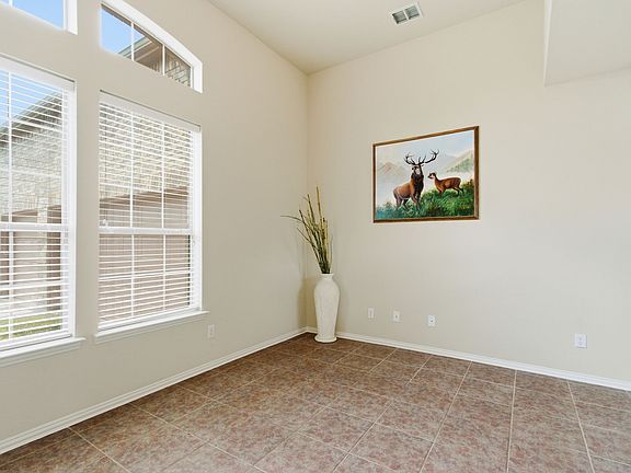 5th image of 4808 Monarch Dr