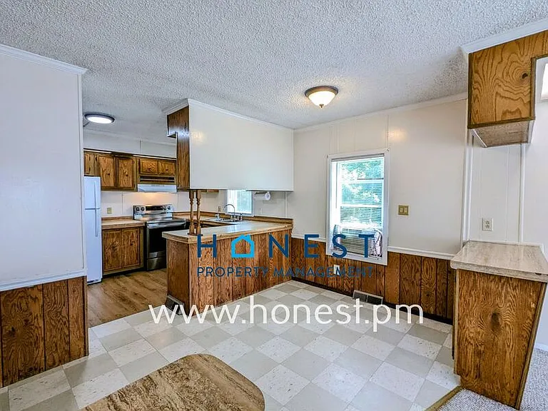1860 Hallowell Rd — Photo 6