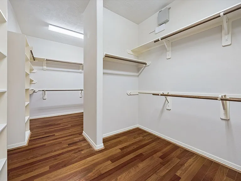 7608 Janak Dr — Photo 19