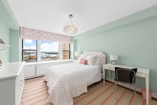 Sold by Douglas Elliman | media 8