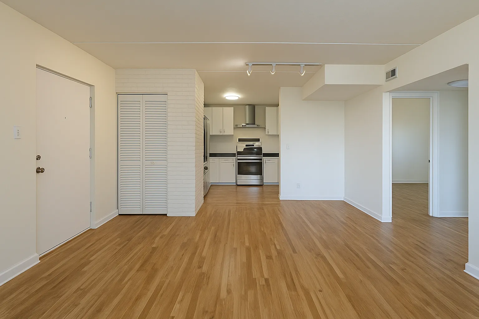 2610 Oakton St — Photo 3