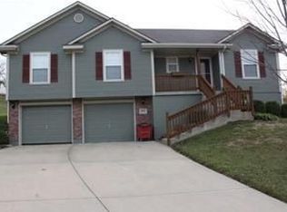 1003 SW Ambush Ct, Grain Valley, MO 64029