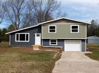 3360 W Riley Thompson Rd, Whitehall, MI 49461