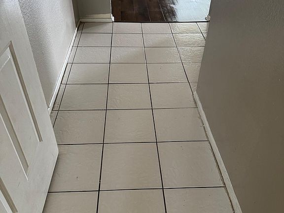 2nd image of 3982 Versailles Dr #C