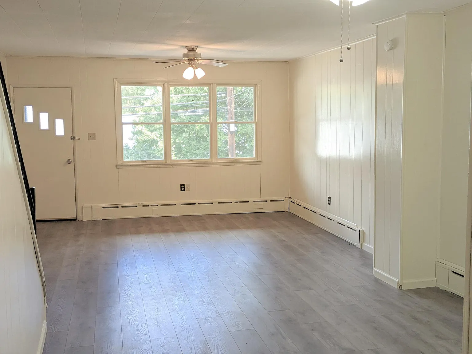 3 bed, 1286 sqft, $1,300 — Photo 3