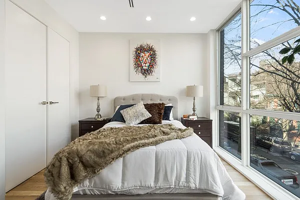 Sold by Bold New York | media 23