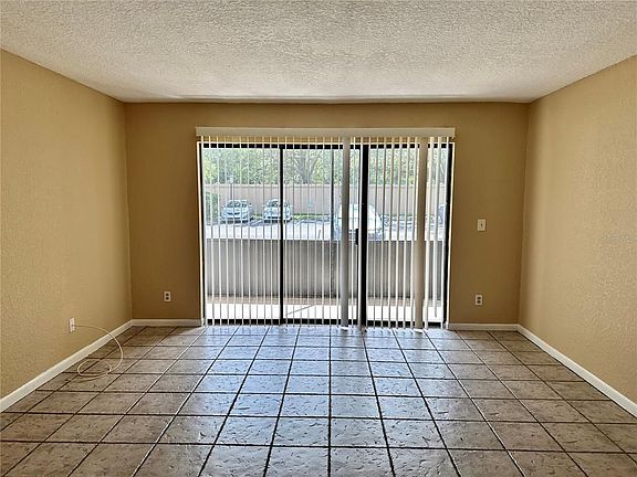 4th image of 8205 Sun Spring Cir #B1