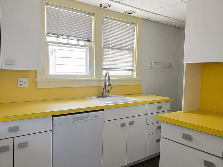 315 N Summit St — Photo 22