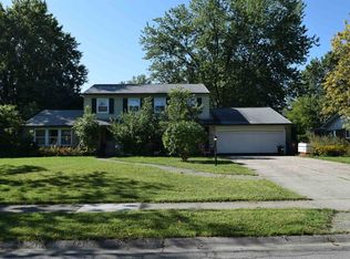 2816 Palisade Dr, Fort Wayne, IN