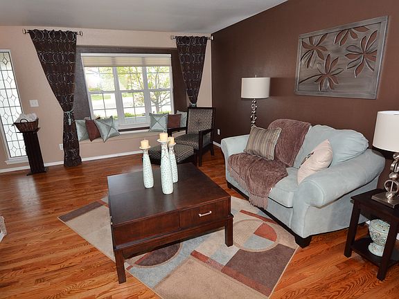 4th image of 6691 Cabin Creek Dr