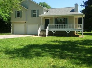 100 Old Airport Rd, Carrollton, GA 30116