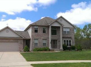 2189 Burcham Dr, East Lansing, MI 48823