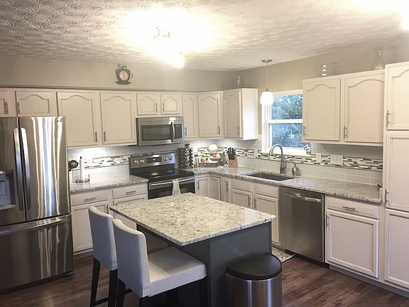 4th image of 5979 Driftwood Ct