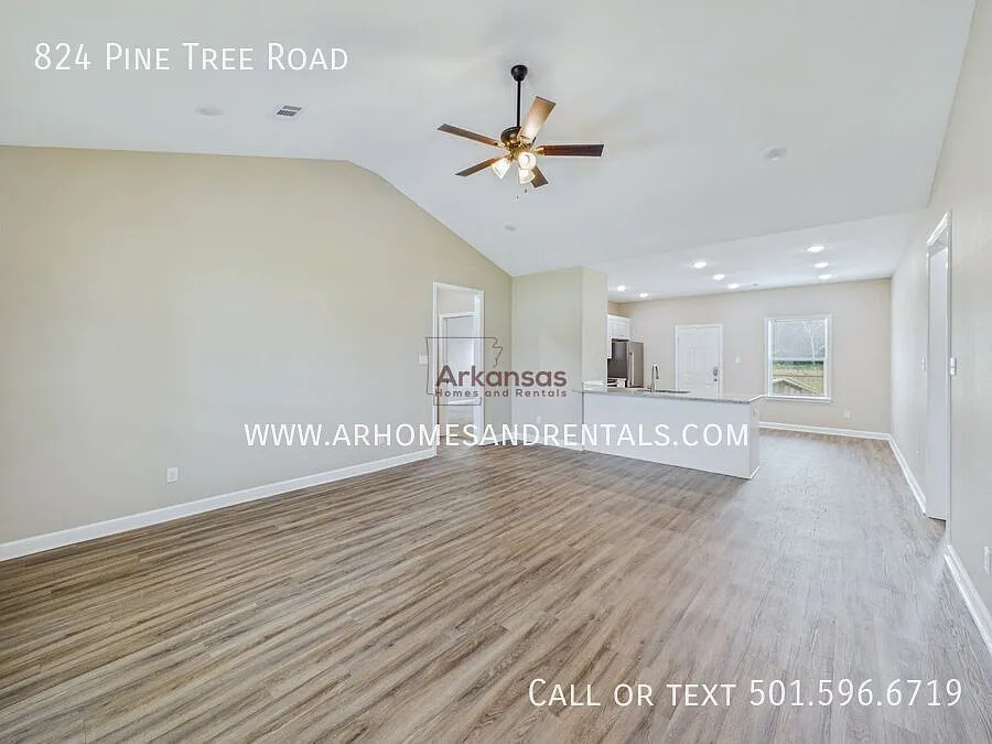 824 Pine Tree Road | 4 Bedrooms | 2 Bathrooms | 2 Car-Garage — Photo 3