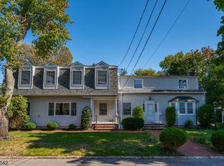 6 May Ave, Pompton Plains, NJ 07444