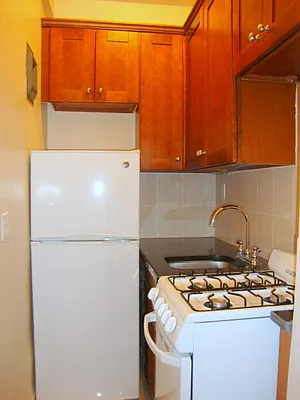 Rented by David Francis New York LLC | media 24