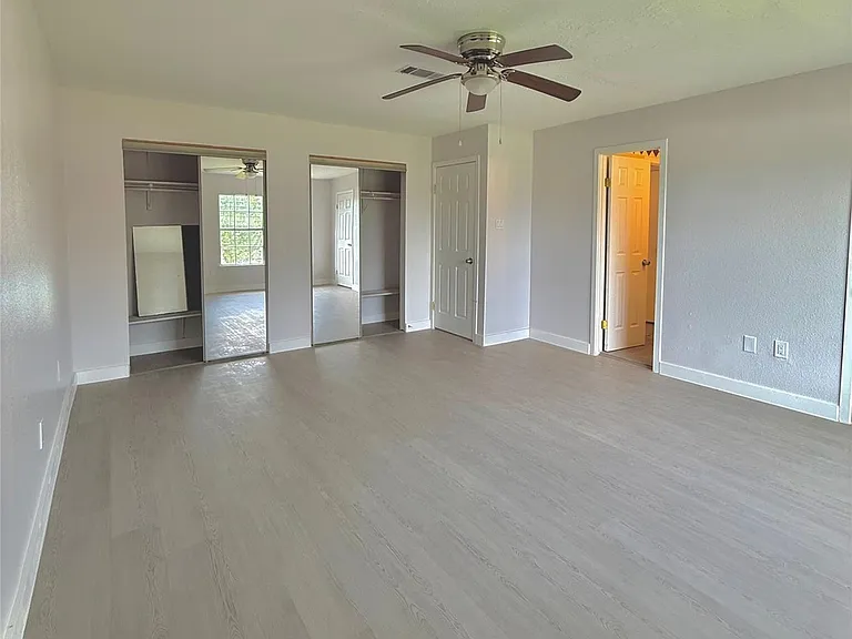 12210 Cliffgate Dr — Photo 18