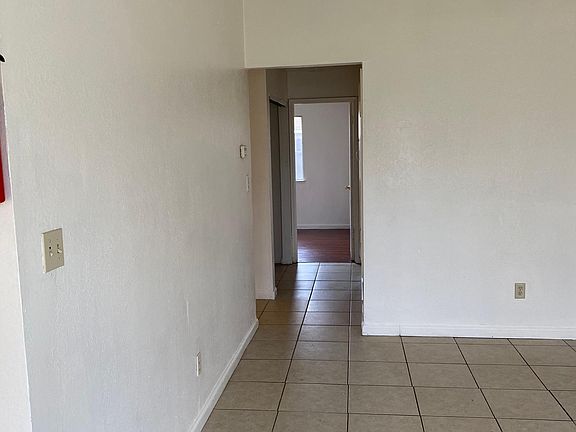 4th image of 2853 Chelmsford Way #2853