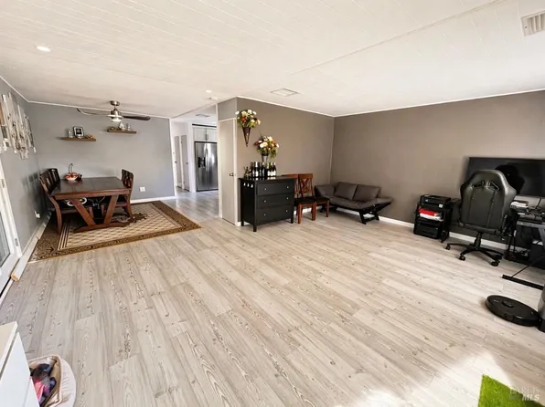 232 SE Cazares Circle, Sonoma, CA 95476