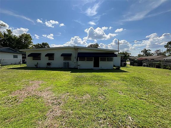 3rd image of 2423 SAVOY DRIVE