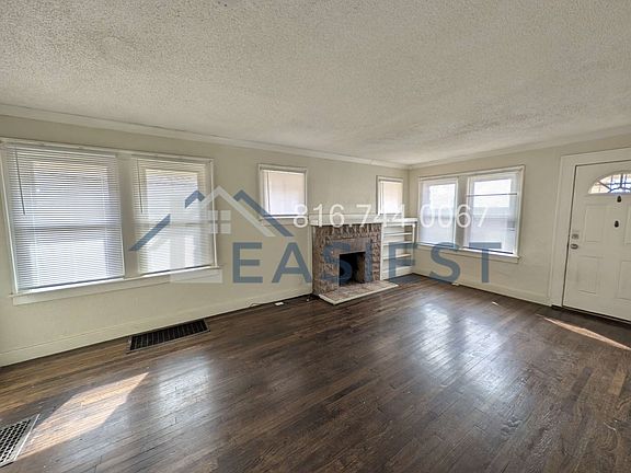 3rd image of 4672 E 37th Ter