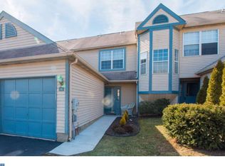 6 Fern Ct, Hamilton, NJ 08690