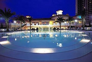 Stirling Club outdoor pool