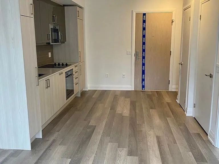 77 Mutual St #706 — Photo 3