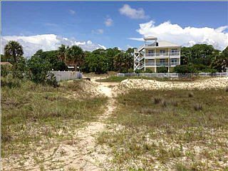 4th image of 741 E Gulf Beach Dr