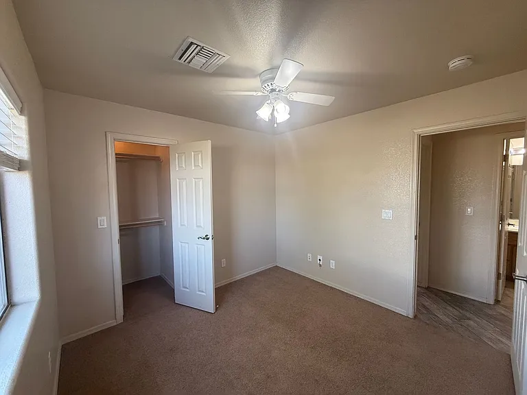 1420 Jefferson St — Photo 6